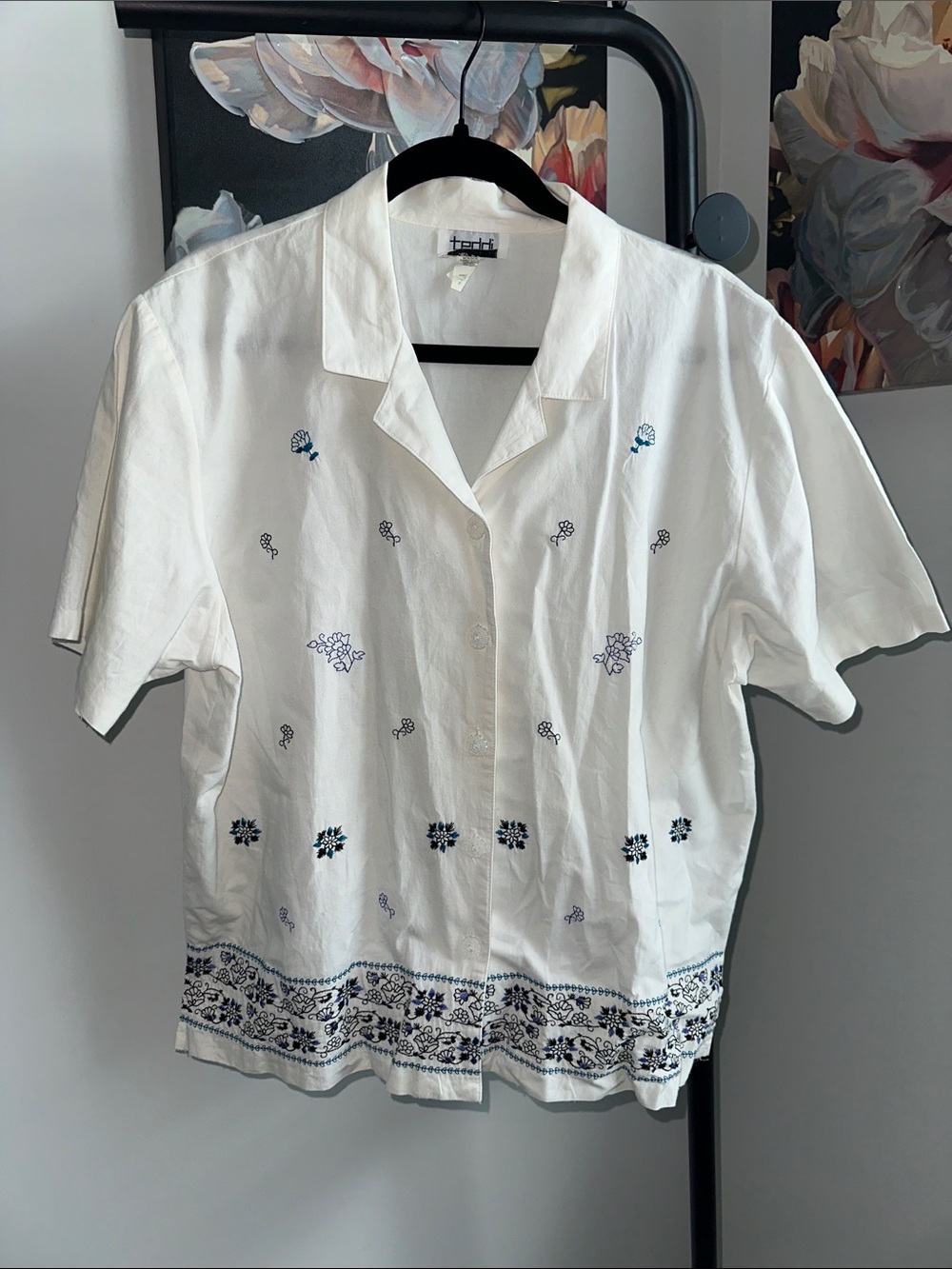 Teddi Vintage White Button-Down Shirt with Blue Floral Embroidery